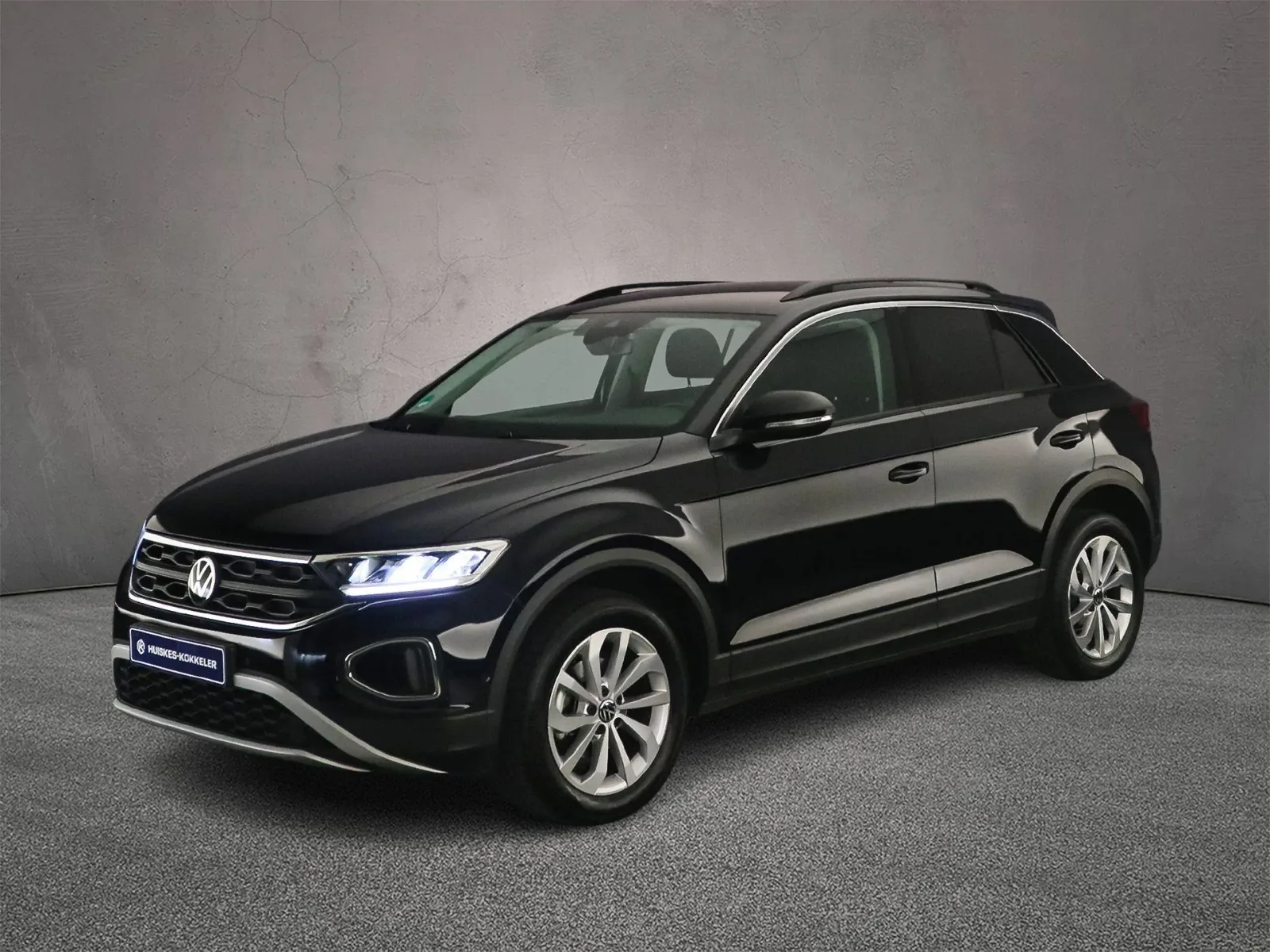 Volkswagen T-Roc (2023) — foto 1