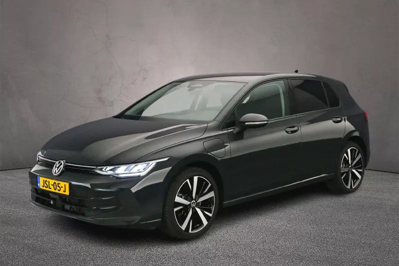Volkswagen Golf (2025)