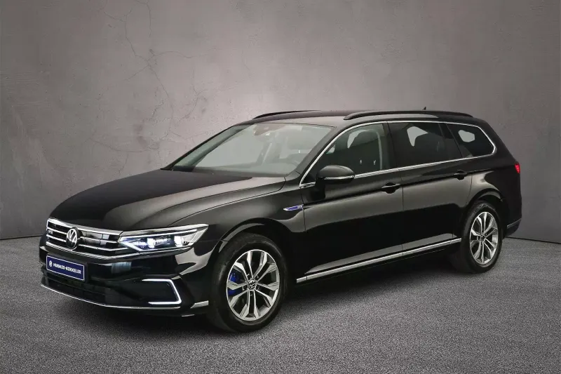 Volkswagen Passat (2023)