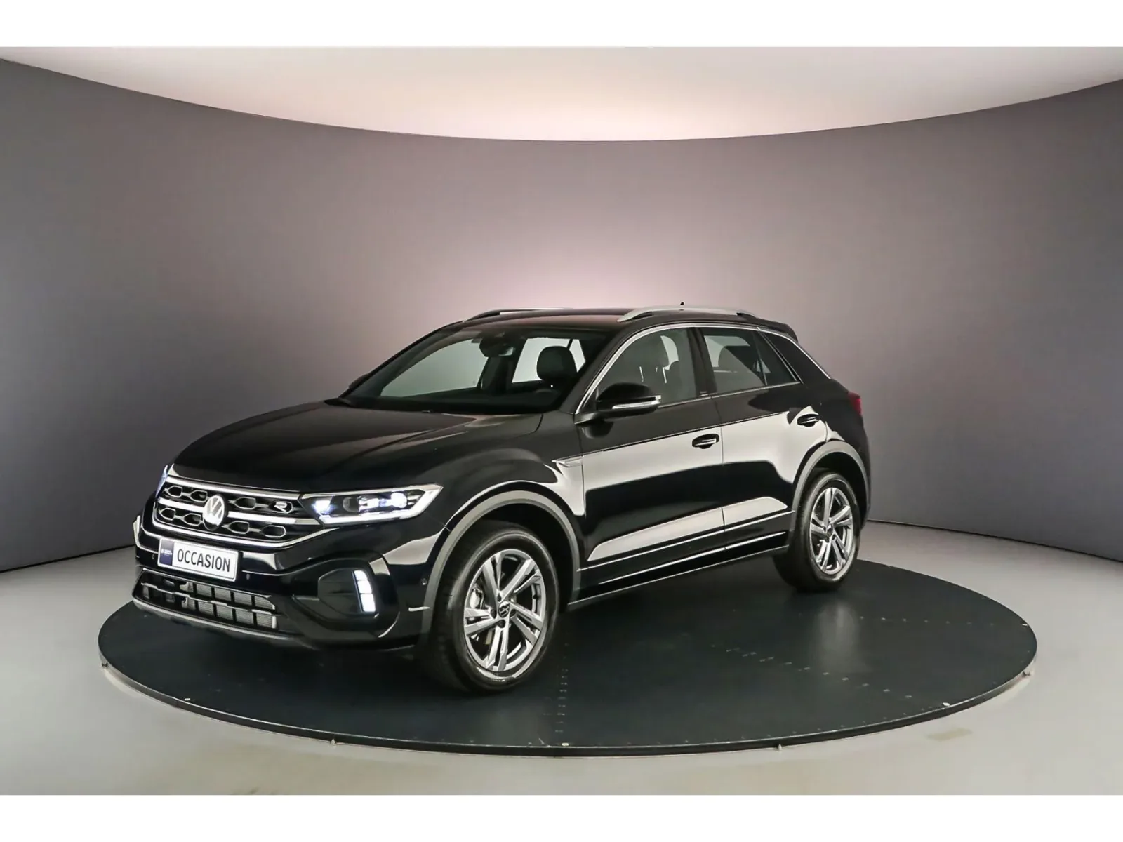 Volkswagen T-Roc (2024) — foto 1