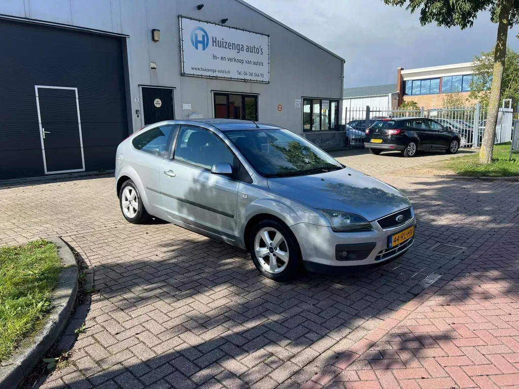 Ford Focus (2005) — foto 1