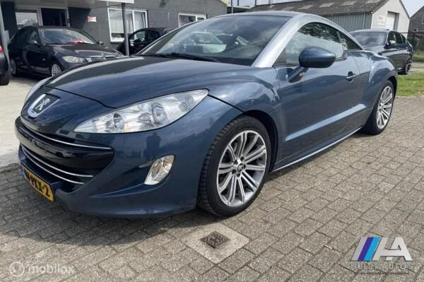 Peugeot RCZ (2011) — foto 1
