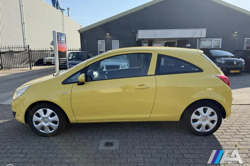 Opel Corsa (2009)