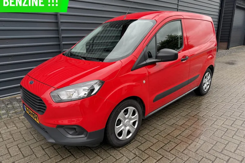 Ford Transit Courier (2022)
