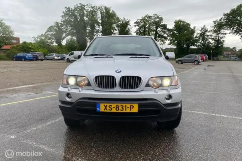 BMW X5 (2002)
