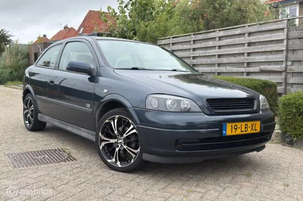 Opel Astra (2002) — foto 1