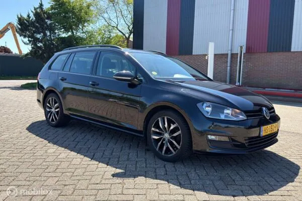 Volkswagen Golf (2015) — foto 1