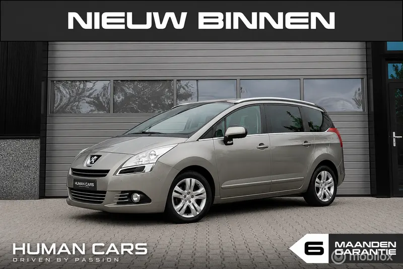 Peugeot 5008 (2012)