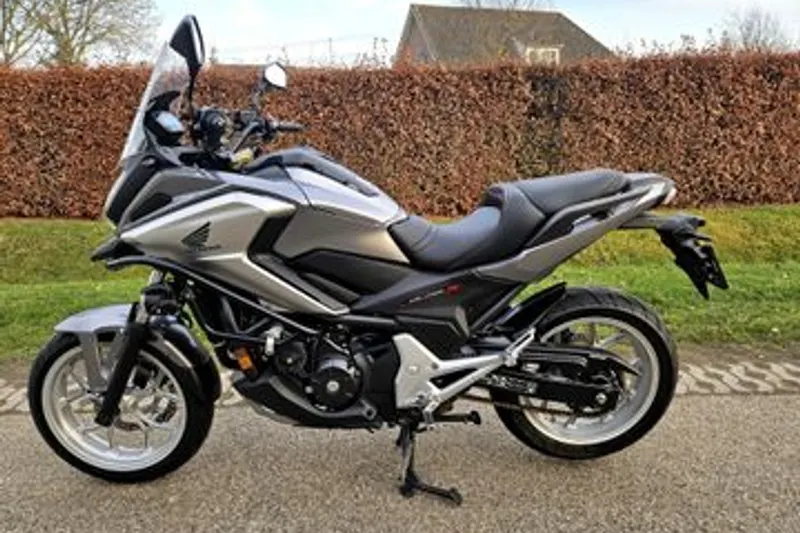 Honda NC750X (2016)