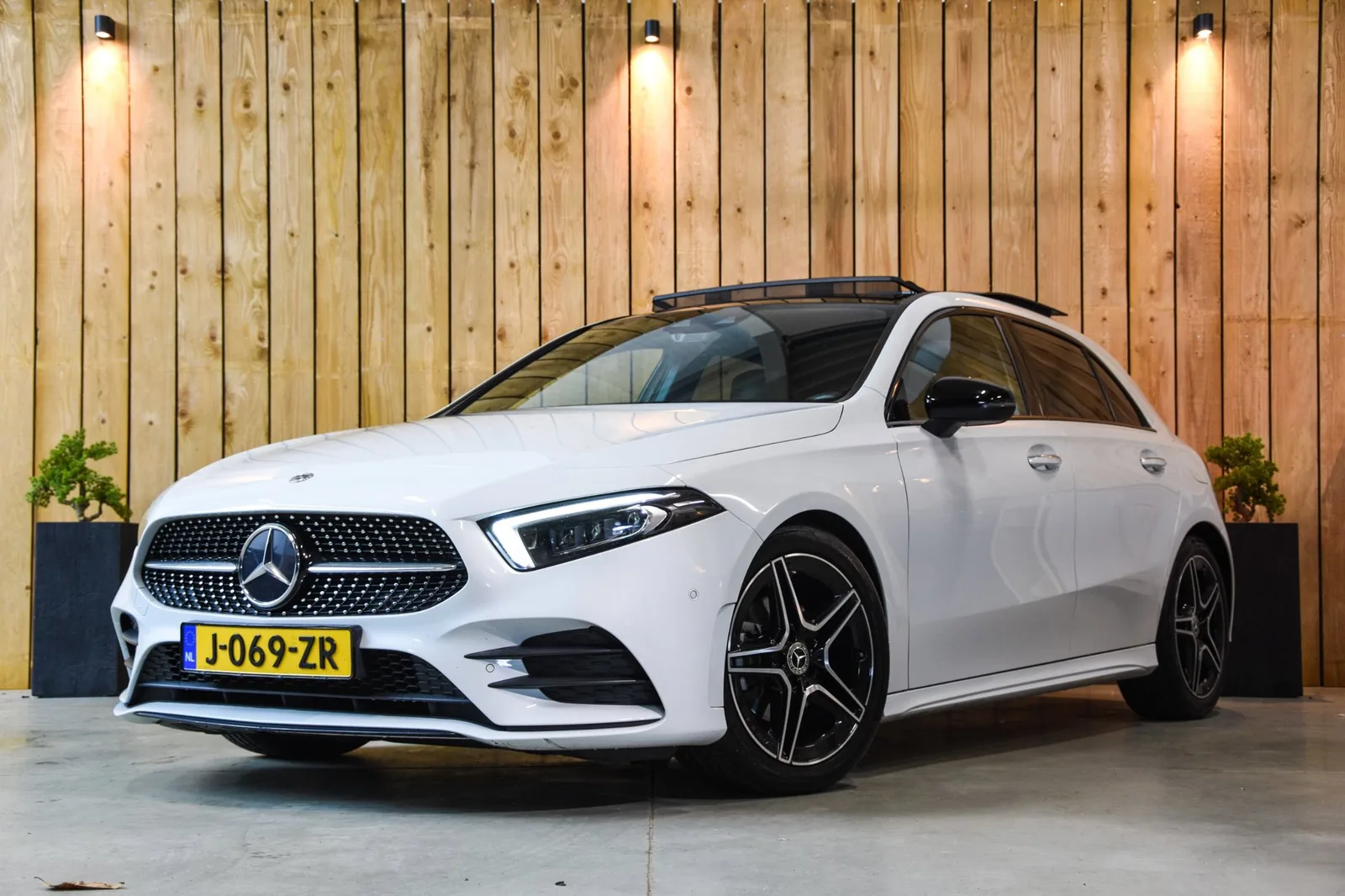 Mercedes-Benz A-Klasse (2020) — foto 1
