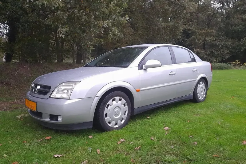 Opel Vectra (2003)
