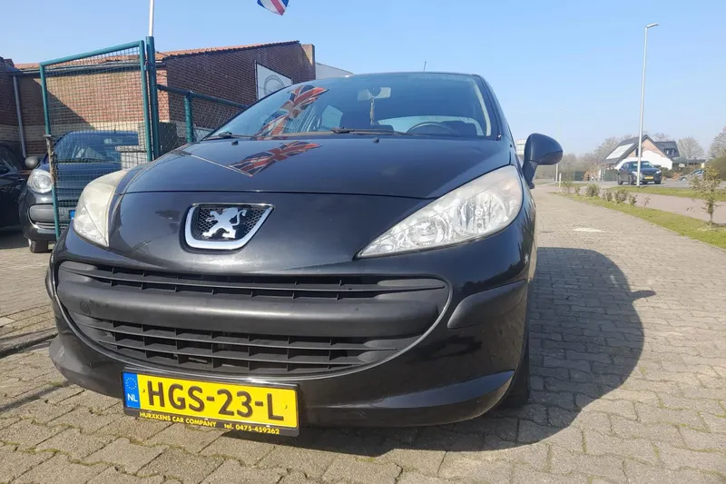Peugeot 207 (2007)