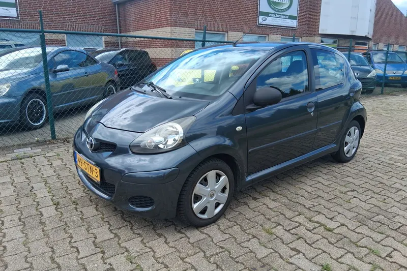Toyota Aygo (2011)
