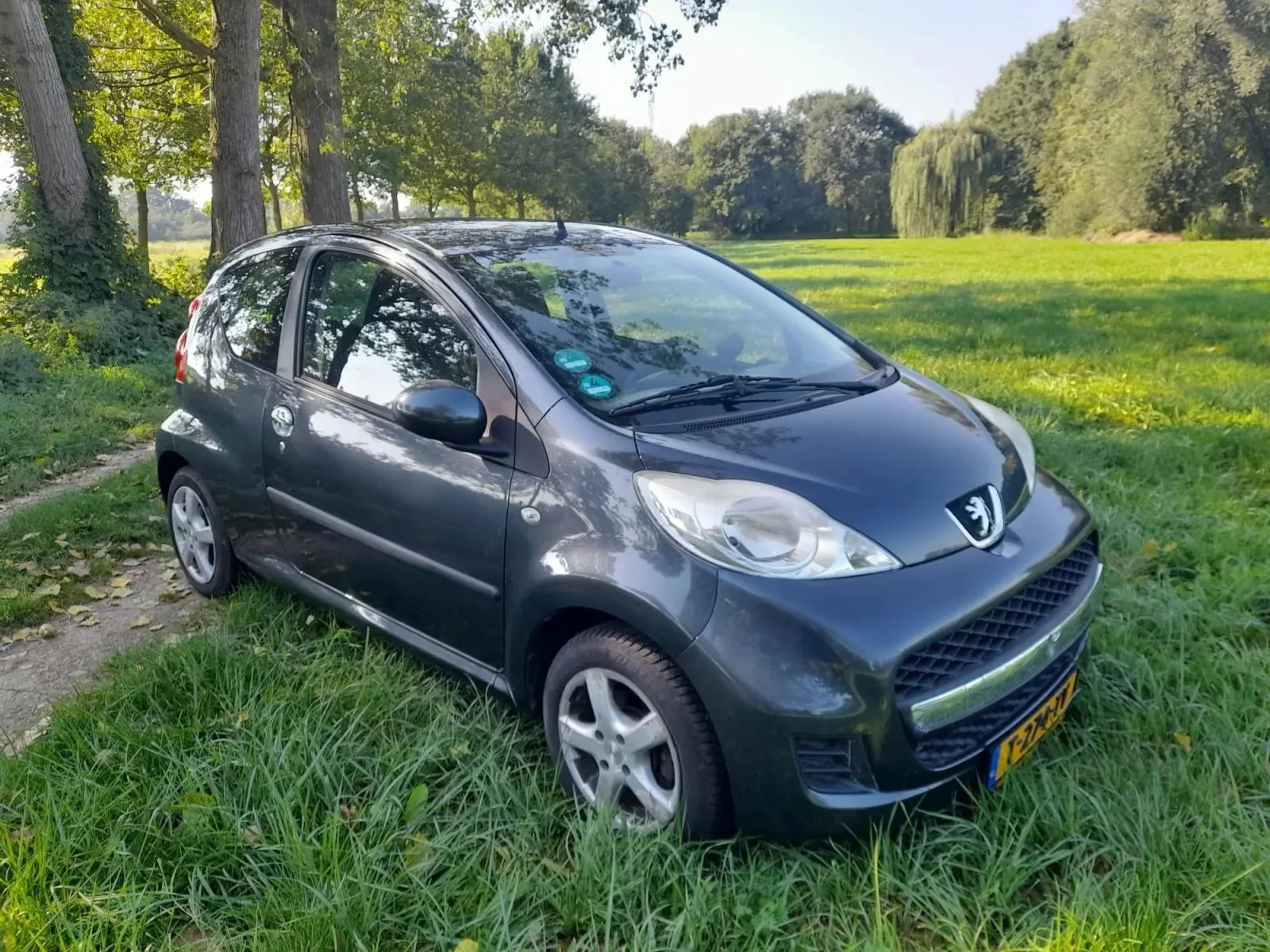 Peugeot 107 (2009) — foto 1