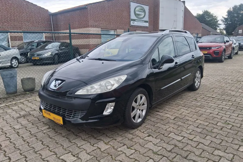 Peugeot 308 (2011)