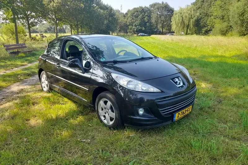 Peugeot 207 (2011)