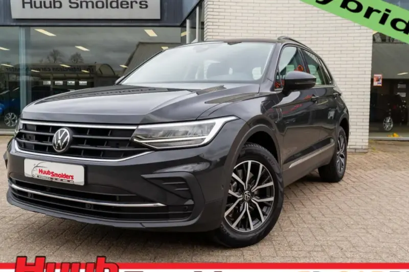 Volkswagen Tiguan (2022)