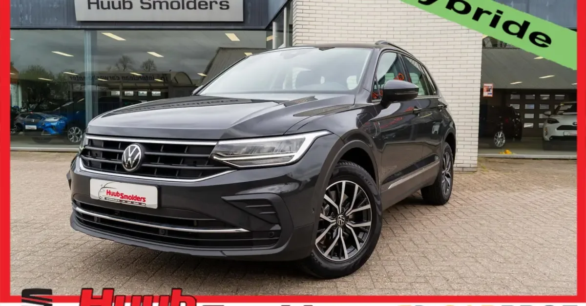Volkswagen Tiguan (2022) — foto 1