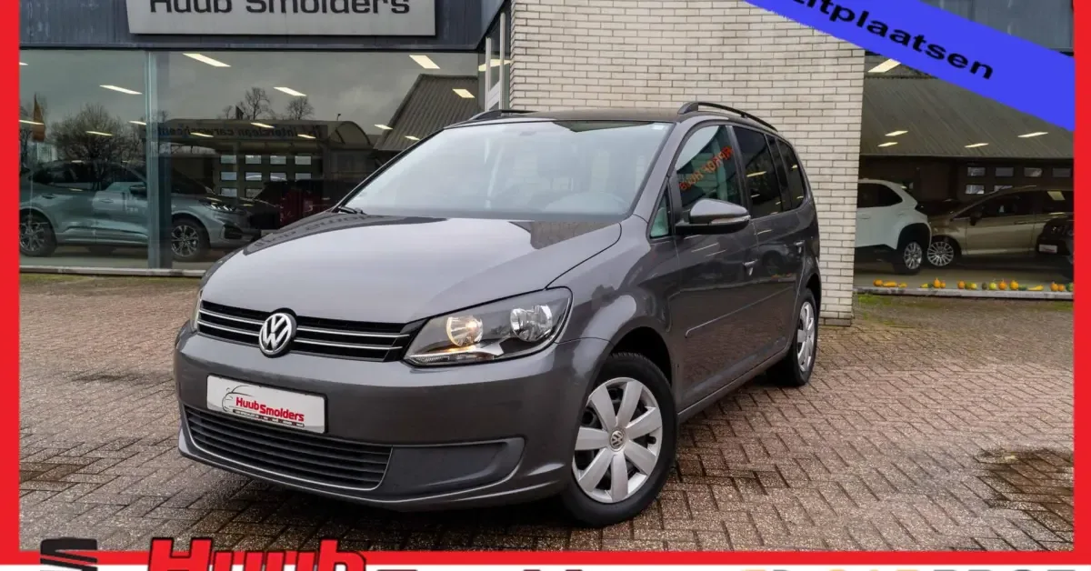 Volkswagen Touran (2011) — foto 1