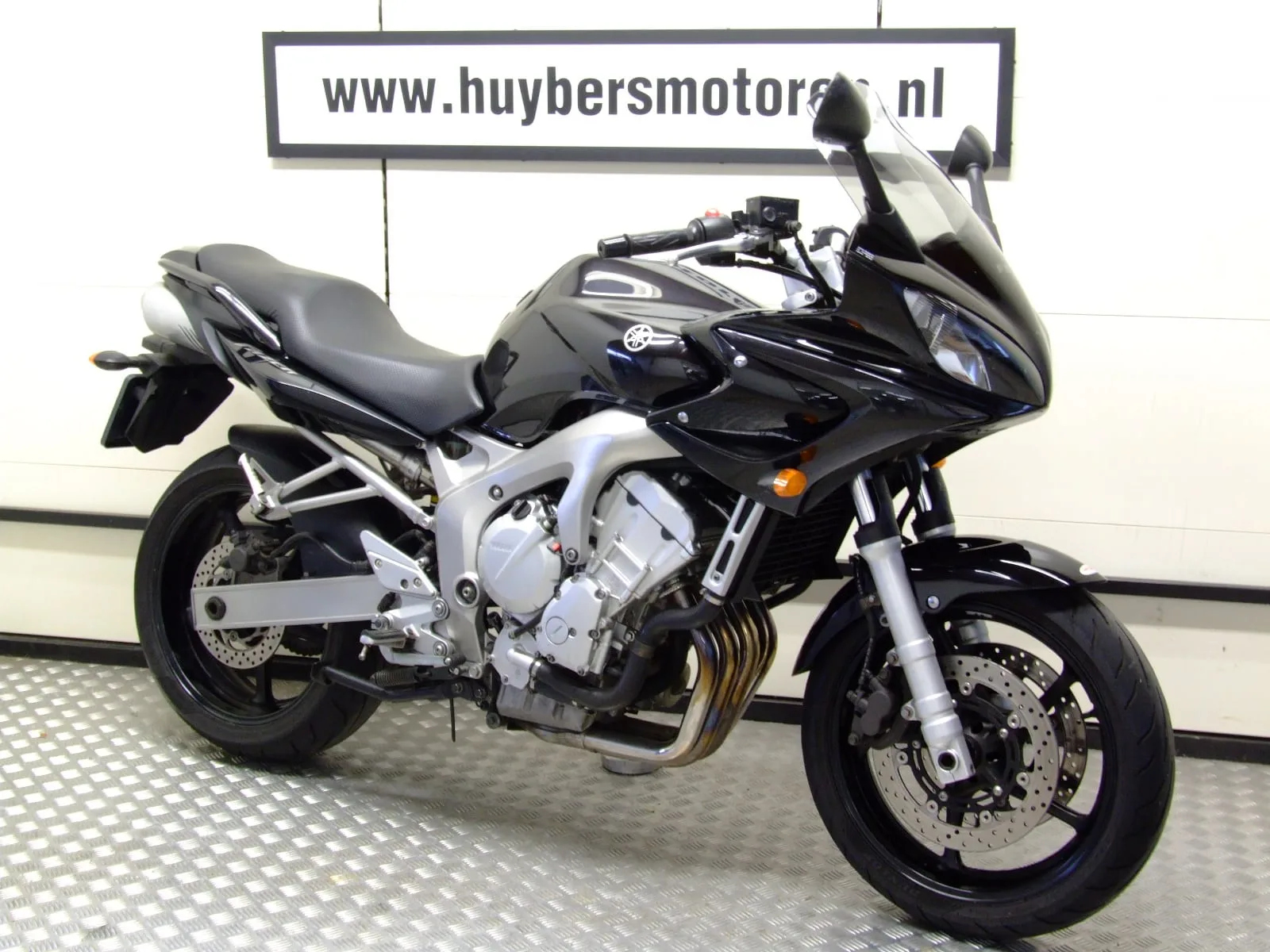 Yamaha FZ6 (2007) — foto 1
