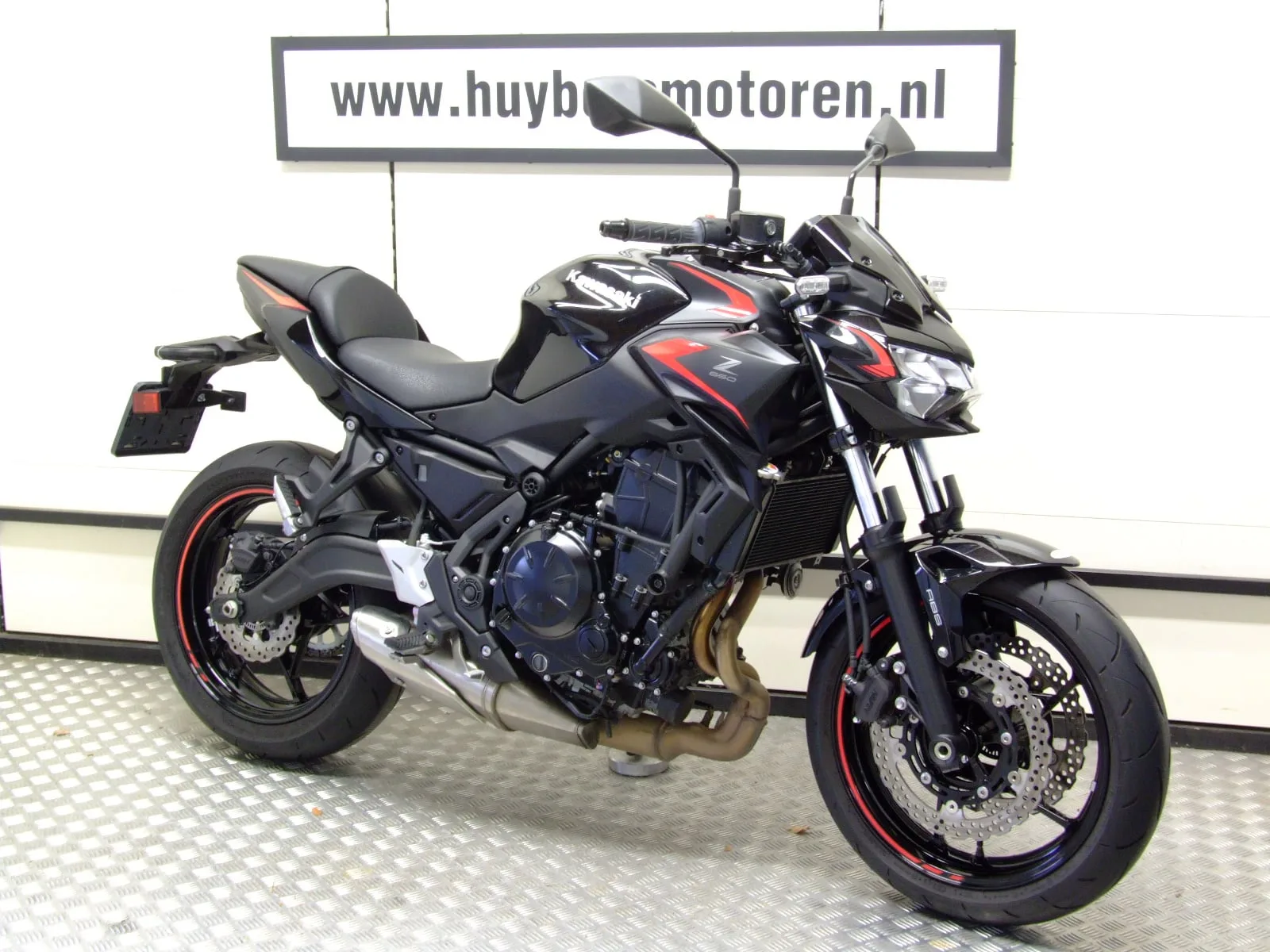 Zontes 703R Naked (2026) — foto 1