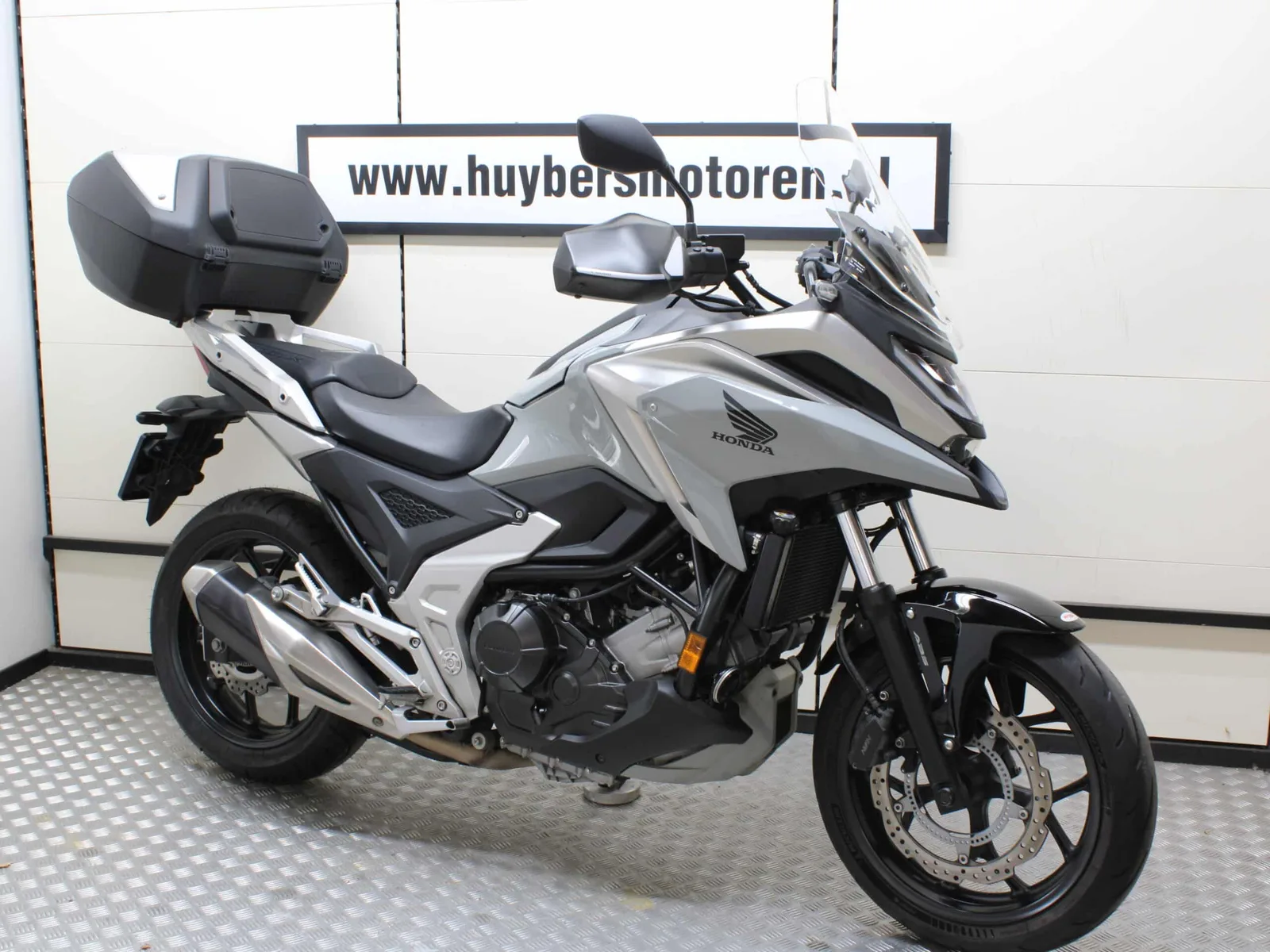 Honda NC750X (2023) — foto 1