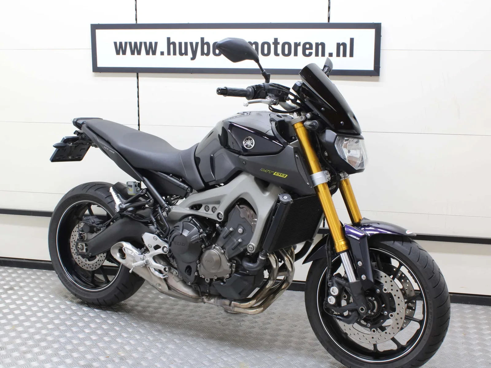Yamaha MT-09 (2016) — foto 1