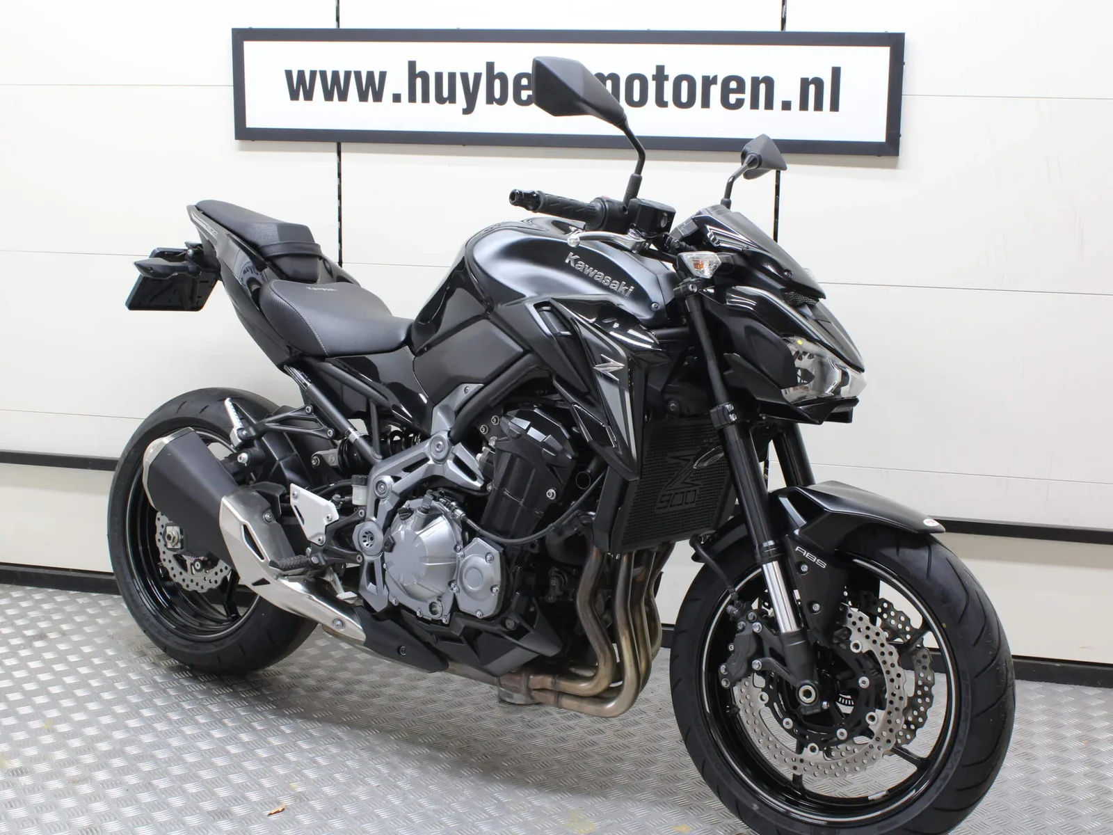 Kawasaki Z900 (2017) — foto 1