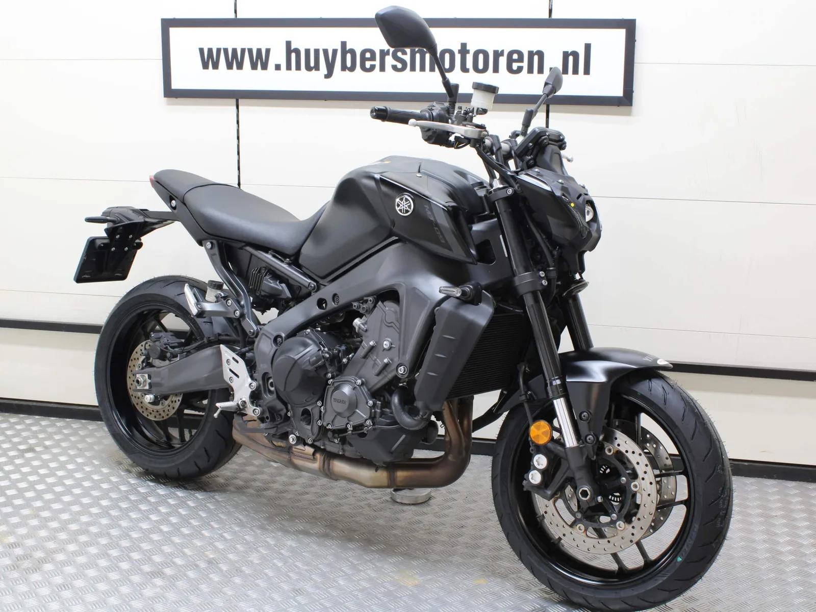 Yamaha MT-09 (2021) — foto 1