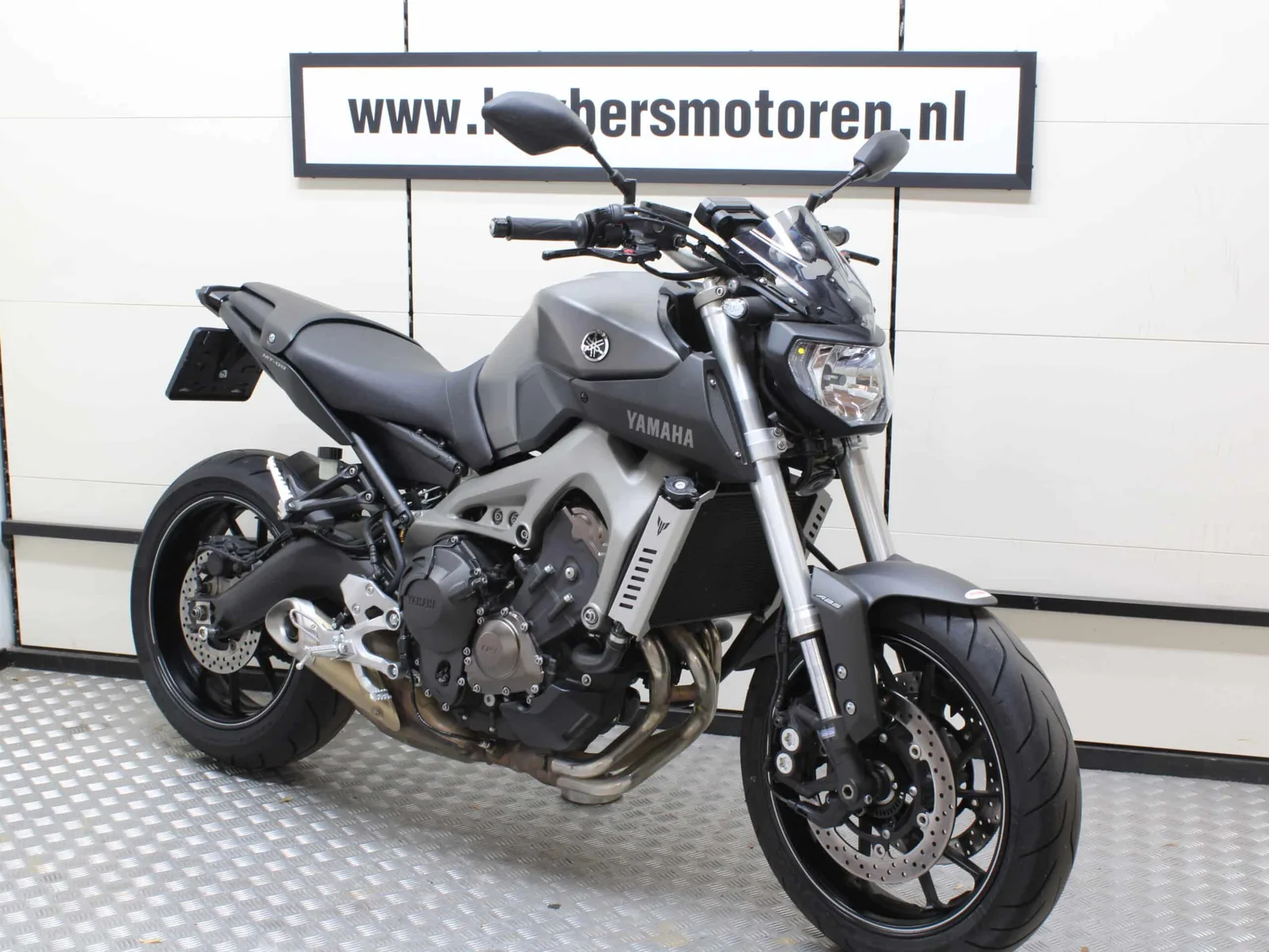 Yamaha MT-09 (2014) — foto 1
