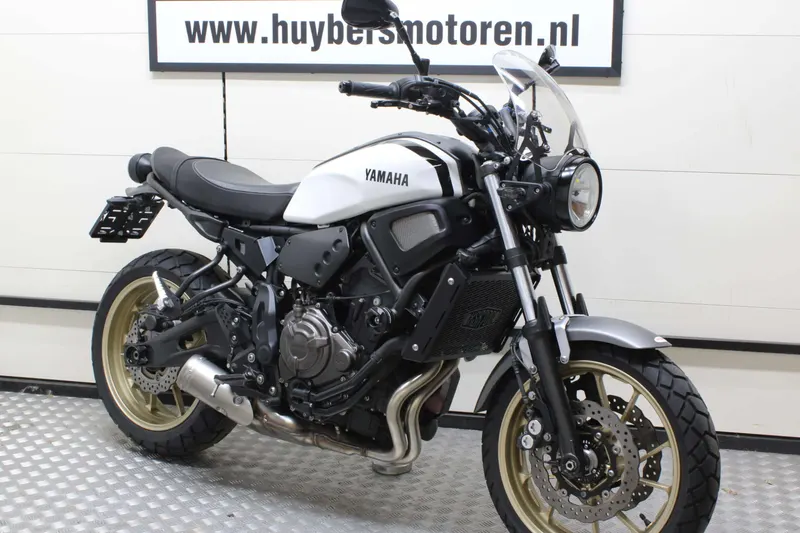 Yamaha XSR700 (2020)