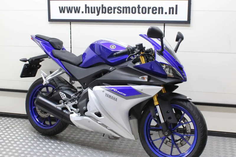 Yamaha YZF-R125 (2016)