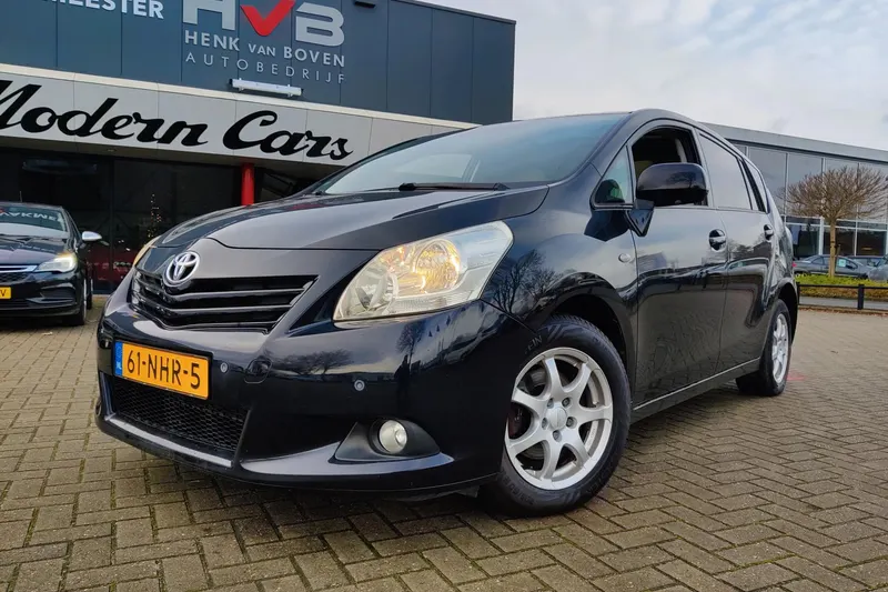 Toyota Verso (2010)