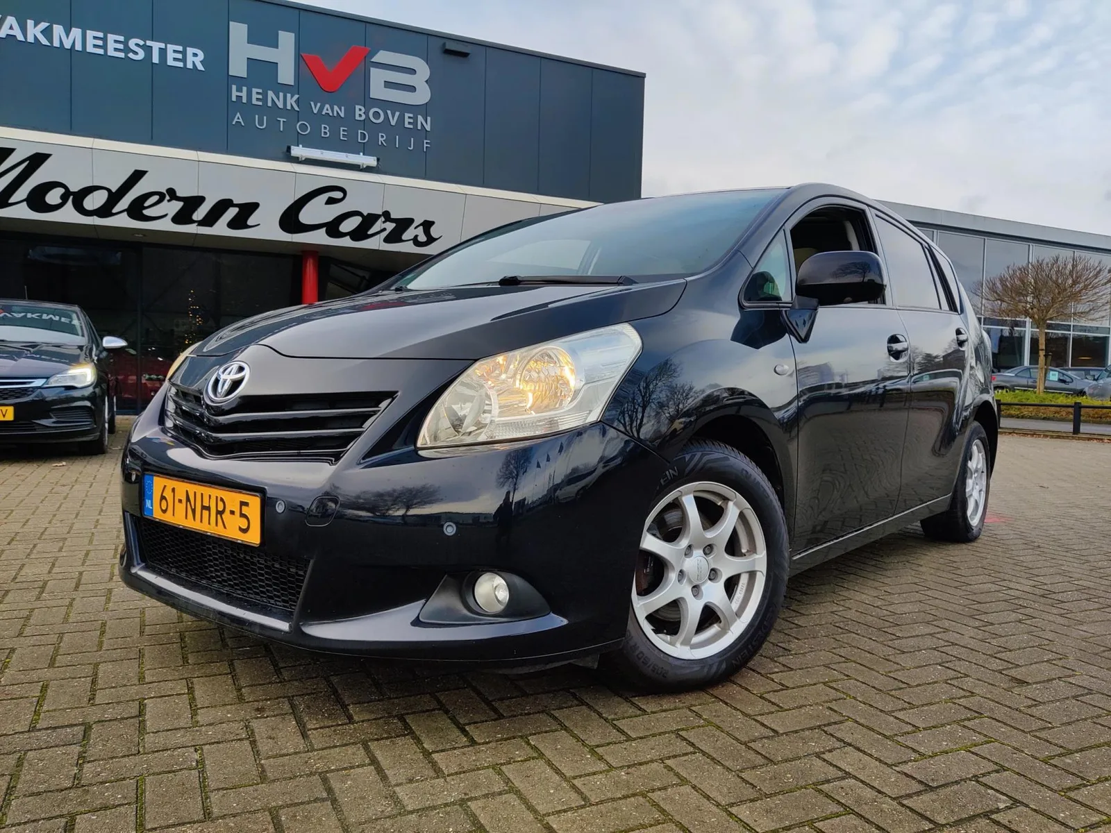 Toyota Verso (2010) — foto 1