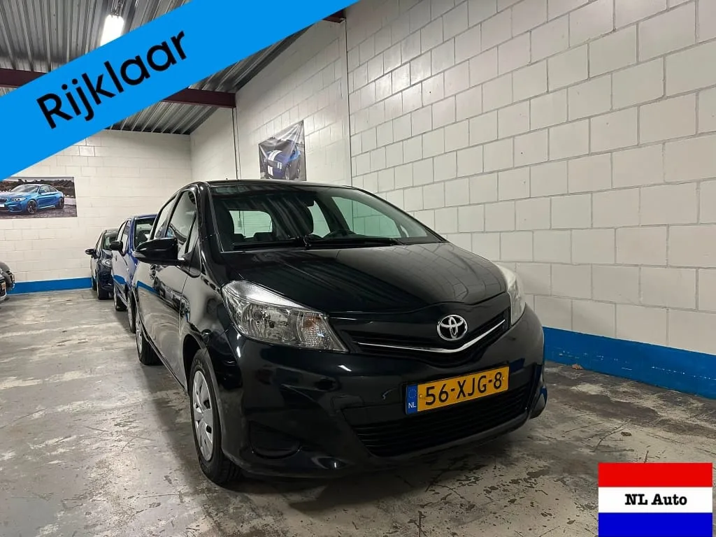 Toyota Yaris (2012) — foto 1