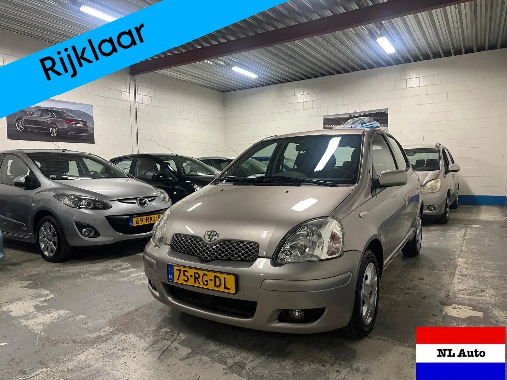 Toyota Yaris (2005) — foto 1