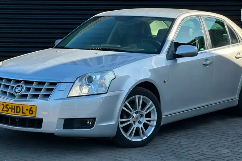 Cadillac BLS (2008)