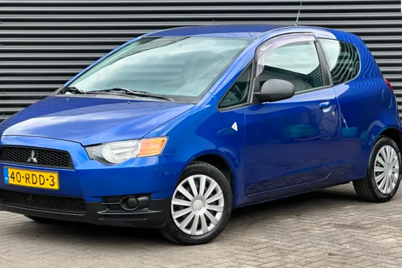 Mitsubishi Colt (2011)