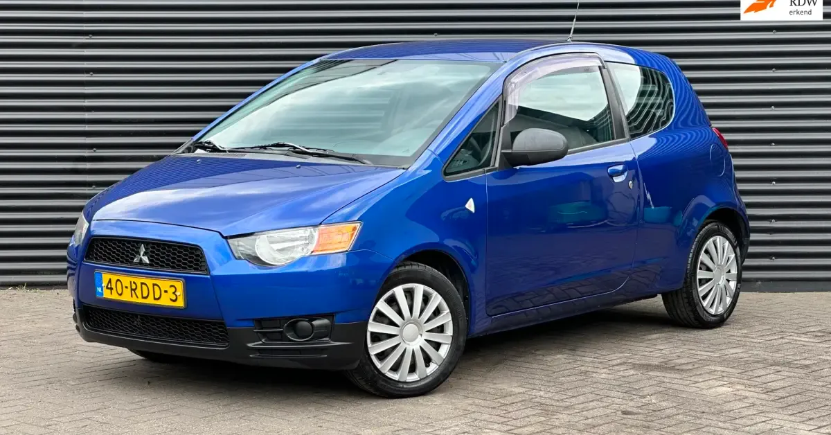 Mitsubishi Colt (2011) — foto 1