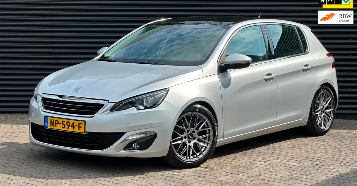 Peugeot 308 (2017) — foto 1