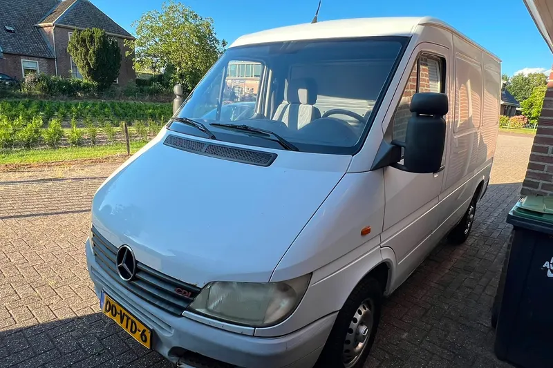Mercedes-Benz Sprinter (2001)