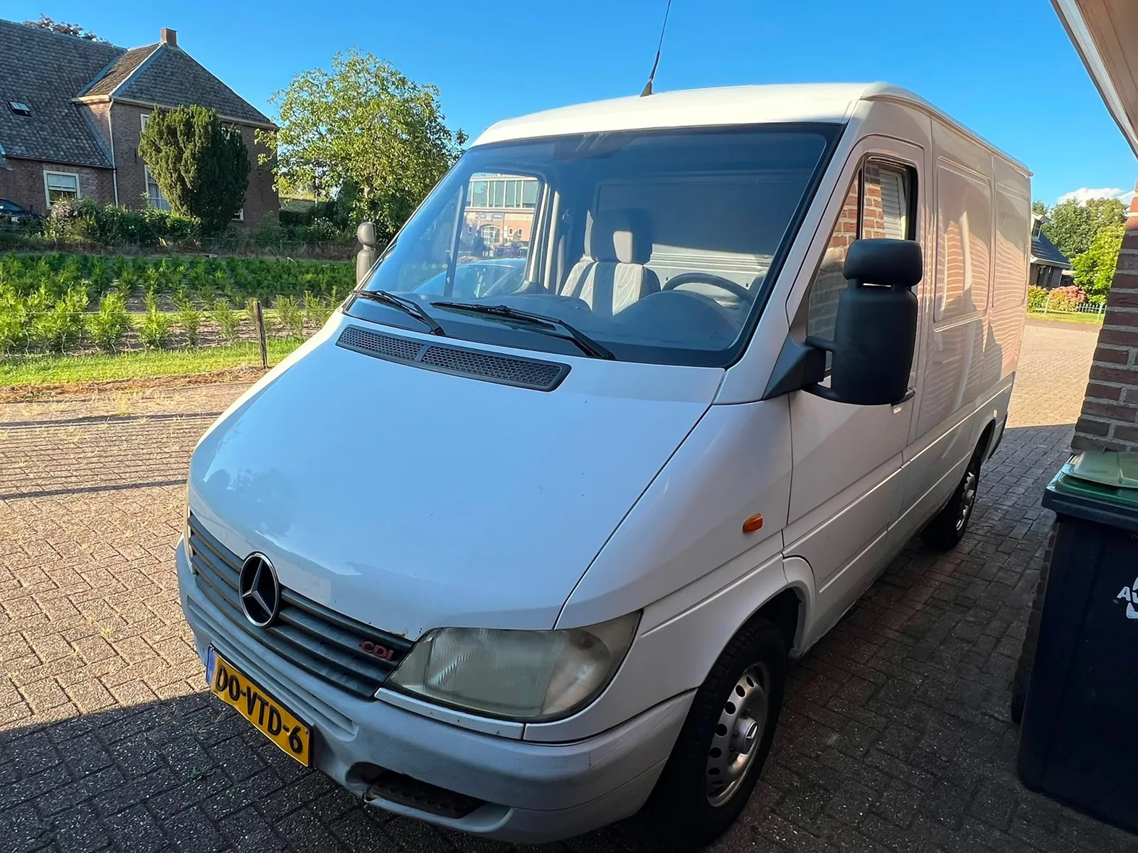 Mercedes-Benz Sprinter (2001) — foto 1