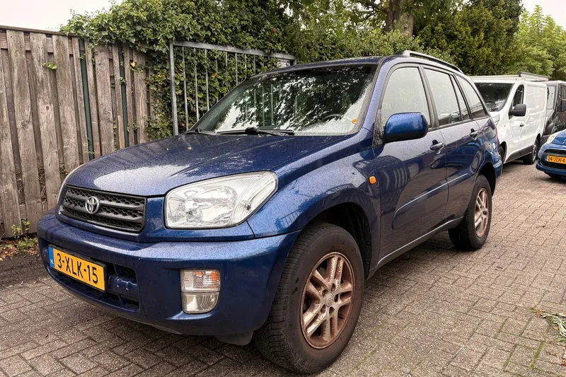 Toyota RAV4 (2002)