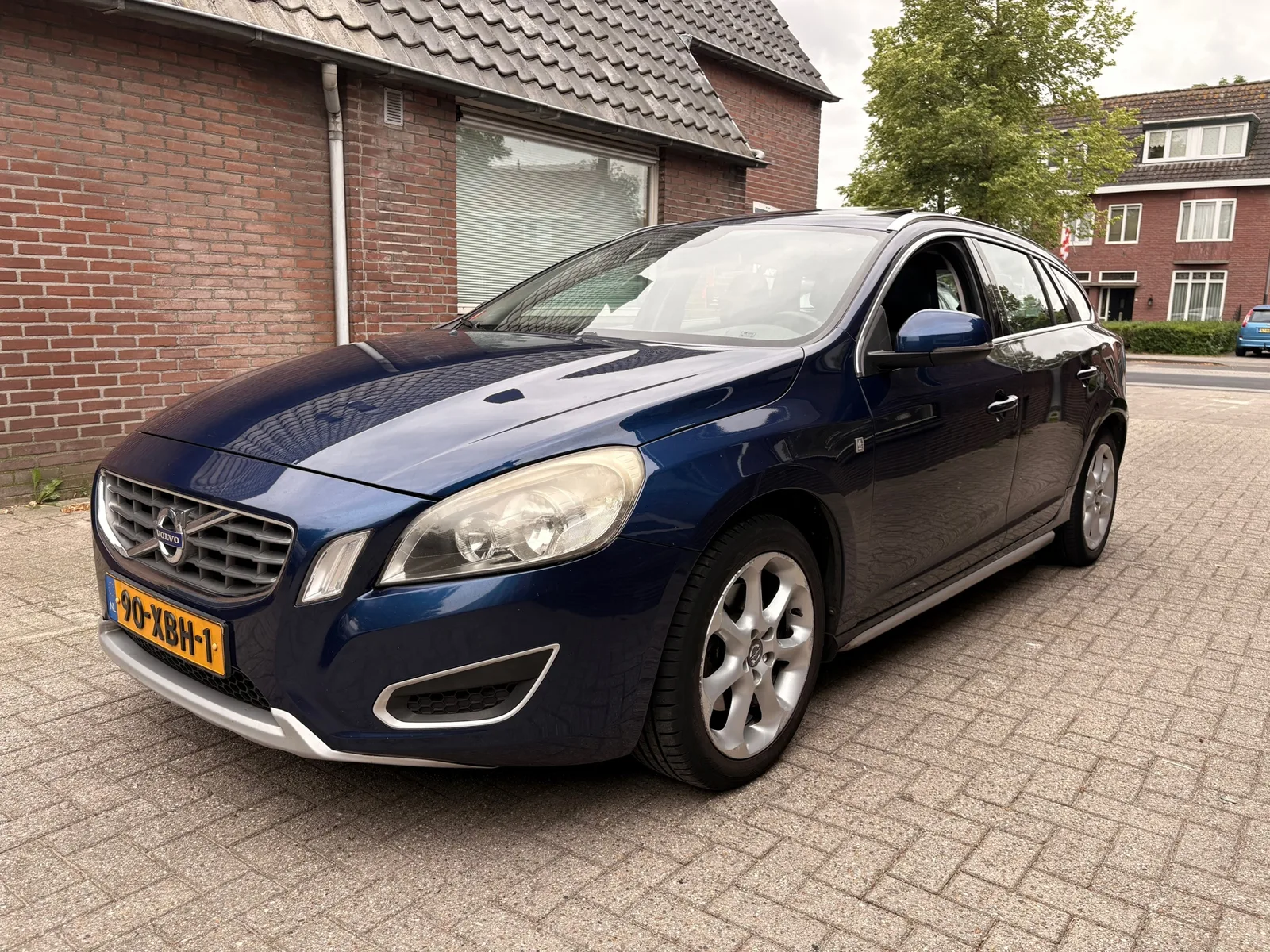 Volvo V60 (2012) — foto 1