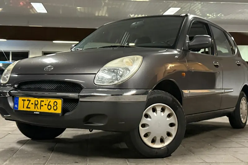 Daihatsu Sirion (1998)