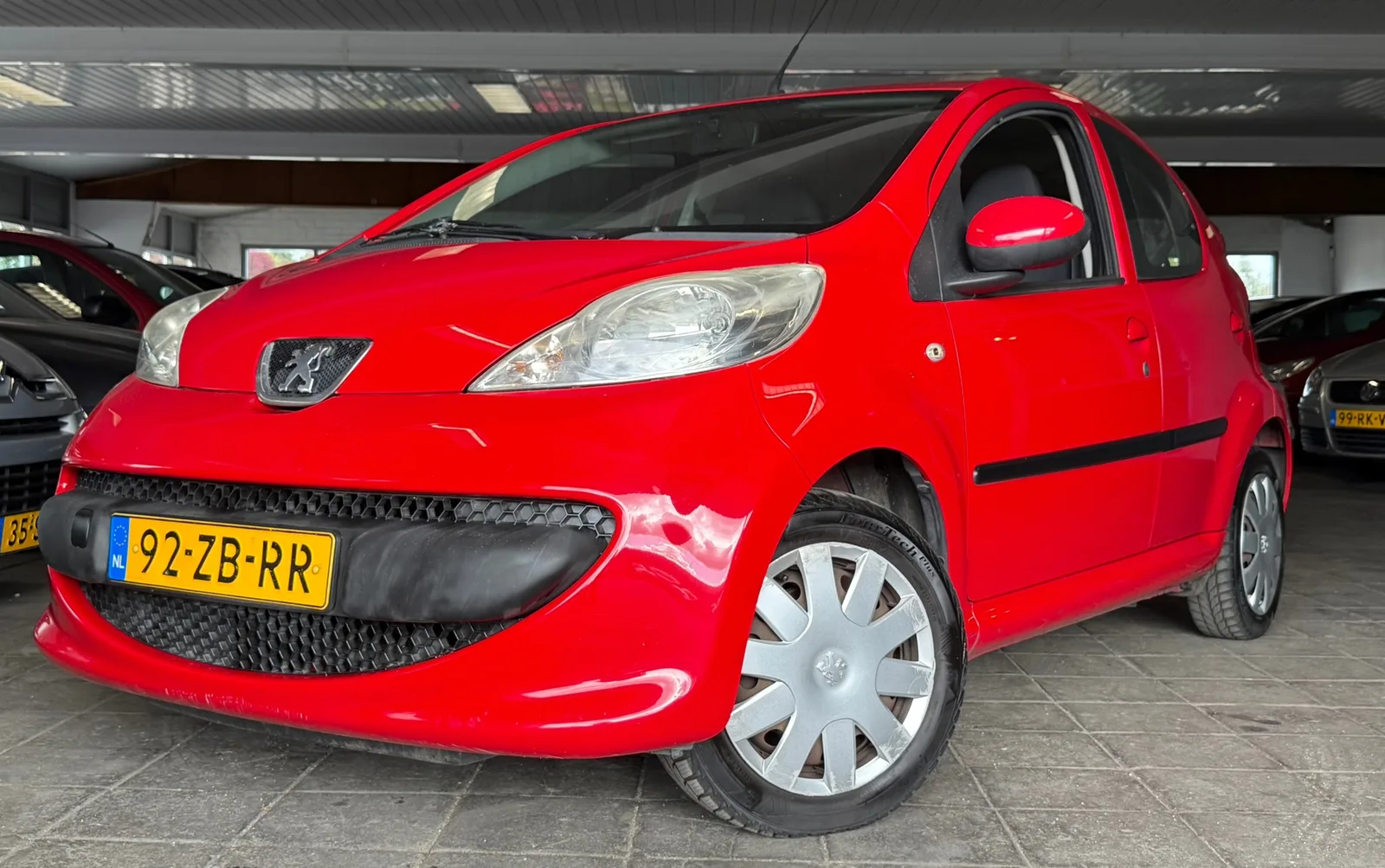 Peugeot 107 (2007) — foto 1