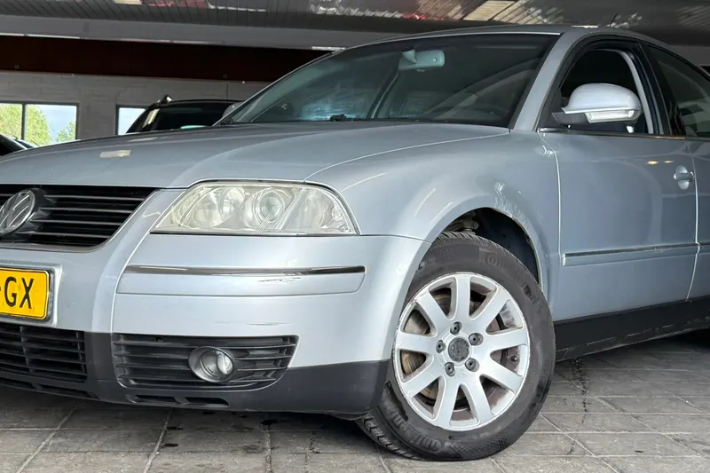Volkswagen Passat (2004)