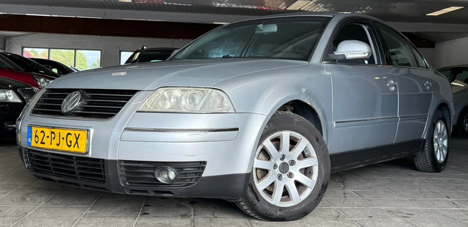 Volkswagen Passat (2004) — foto 1