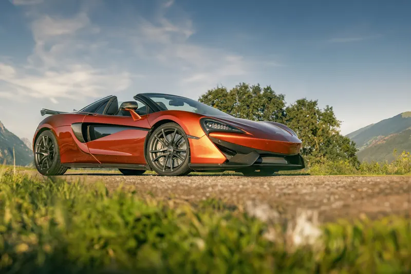 McLaren 570s Spyder (2018)