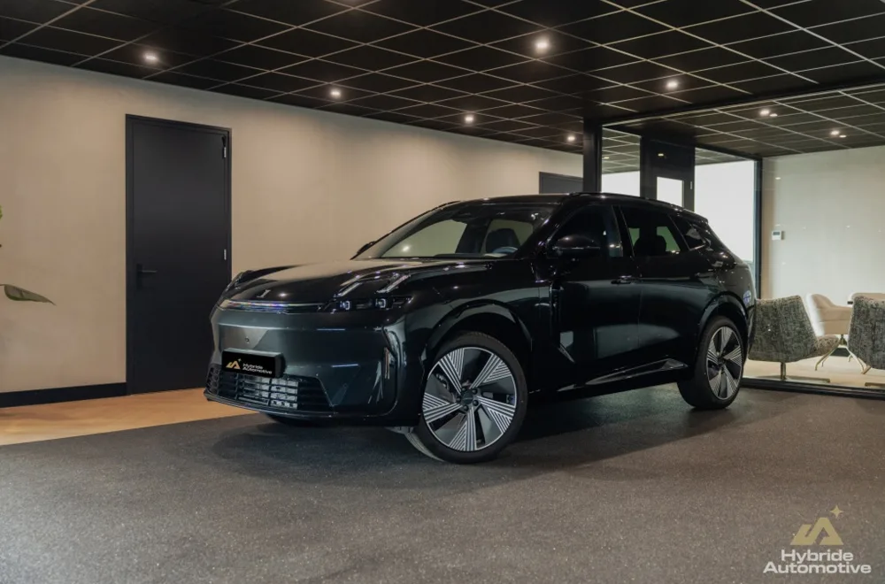 Lynk & Co 08 (2026) — foto 1
